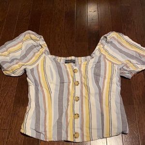 Abercrombie and Fitch Puff sleeve blouse